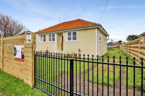 Photo of property in 31 Wilson Street, Waverley, 4510