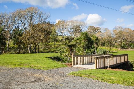 Photo of property in 12 Brookvale Lane, Taupaki, Henderson, 0782