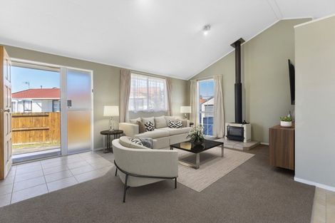 Photo of property in 20 Peppertree Glade, Kelvin Grove, Palmerston North, 4414