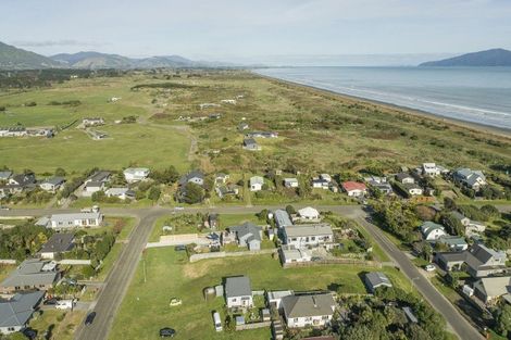 Photo of property in 65 Gawler Street, Te Horo Beach, Otaki, 5581