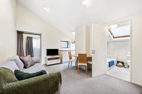 Photo of property in Courtenay Mews Apartments, 14/14u Alpha Street, Te Aro, Wellington, 6011
