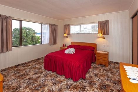 Photo of property in 215 Paku Drive, Tairua, 3508