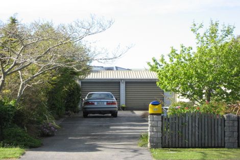 Photo of property in 43 Brougham Street, Westport, 7825