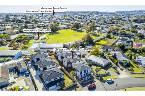 Photo of property in 25 Tawa Road, Te Atatu Peninsula, Auckland, 0610