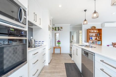 Photo of property in 6 Pinehurst Close, Te Kamo, Whangarei, 0112