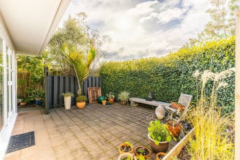 Photo of property in 63 Parkes Avenue, Saint Johns Hill, Whanganui, 4501