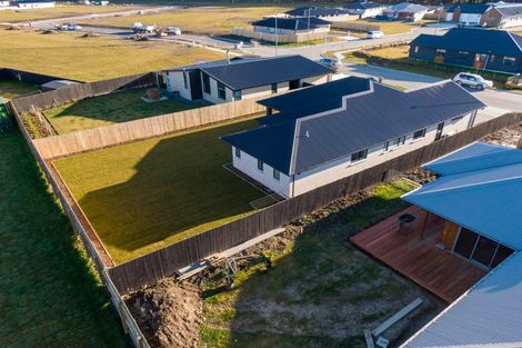 Photo of property in 5 Arrowsmith Drive, Clover Park, Auckland, 2019