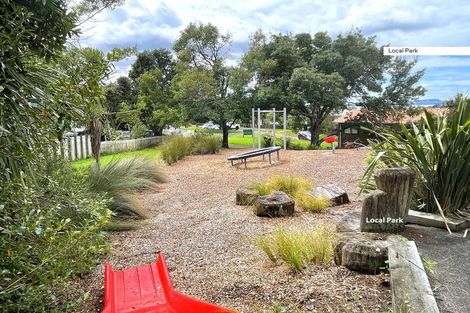Photo of property in 18 Da Vinci Place, West Harbour, Auckland, 0618