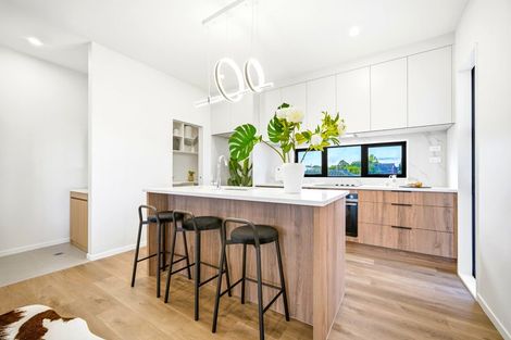 Photo of property in 3/14 Karamu Street, Strandon, New Plymouth, 4312