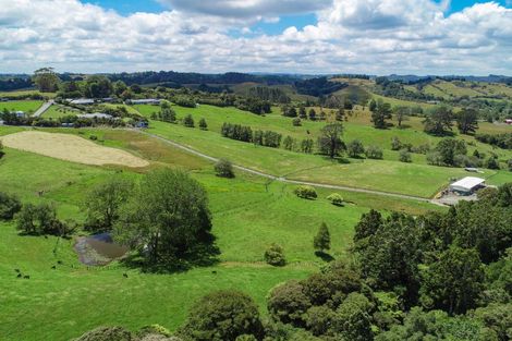 Photo of property in 827 Wainui Road, Wainui, Silverdale, 0994
