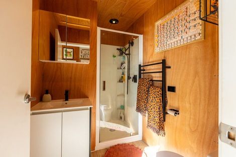 Photo of property in 237 Croydon Road, Midhirst, Stratford, 4394