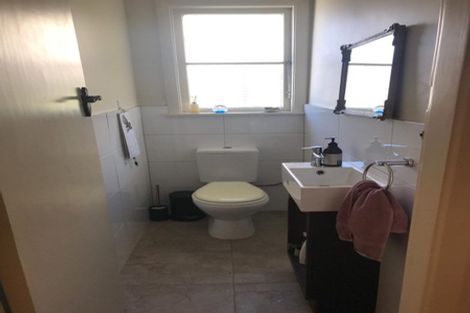 Photo of property in 24 Severn Street, Island Bay, Wellington, 6023