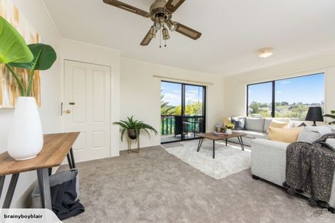 Photo of property in 2/77 Stanley Road, Glenfield, Auckland, 0629