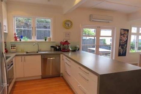 Photo of property in 14 Imperial Terrace, Melrose, Wellington, 6022
