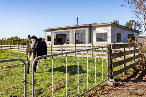 Photo of property in 178 Rugby Road, Tariki, Inglewood, 4388