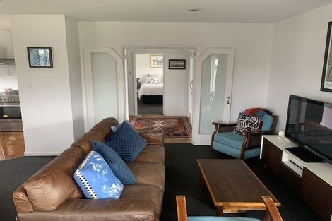 Photo of property in 2/7 Leonard Place, Saint Martins, Christchurch, 8022