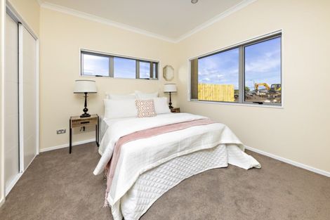 Photo of property in 39b Senator Drive, Manurewa, Auckland, 2105