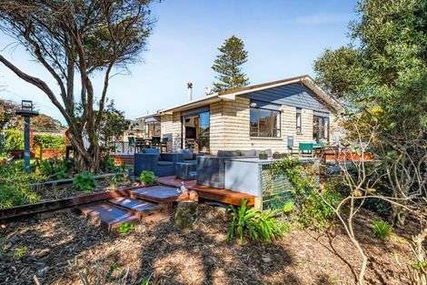 Photo of property in 4 Henui Street, Strandon, New Plymouth, 4312