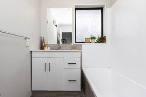 Photo of property in 487 Pages Road, Bexley, Christchurch, 8061