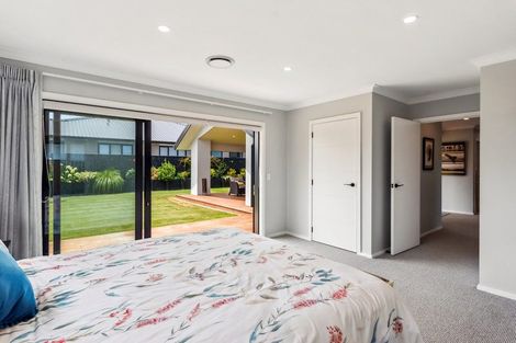 Photo of property in 99 The Drive, Paraparaumu Beach, Paraparaumu, 5032