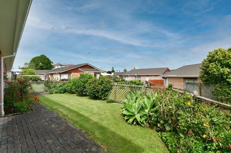 Photo of property in 26 The Grove, Red Beach, 0932