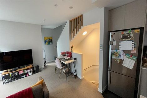 Photo of property in 2/5 Ebor Street, Te Aro, Wellington, 6011