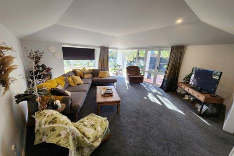 Photo of property in 24 Millcroft Place, Parklands, Christchurch, 8083