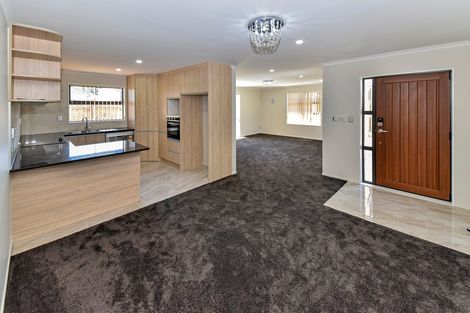 Photo of property in 22a Freyberg Avenue, Papatoetoe, Auckland, 2104