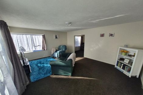 Photo of property in 2/92 North Avon Road, Richmond, Christchurch, 8013