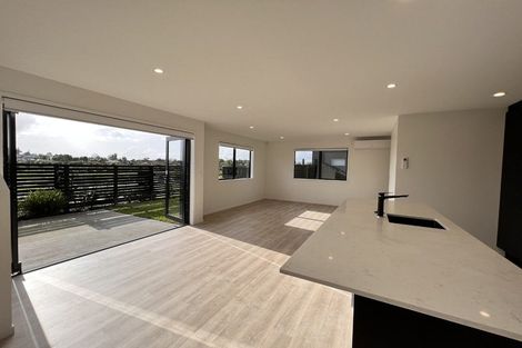Photo of property in 33 Jutland Road, Pukekohe, 2120