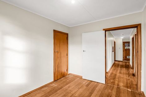 Photo of property in 55 Wilson Street, Waverley, 4510