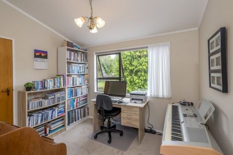 Photo of property in 42 Kent Street, Levin, 5510