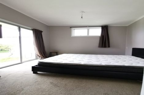 Photo of property in 81 Castor Bay Road, Castor Bay, Auckland, 0620