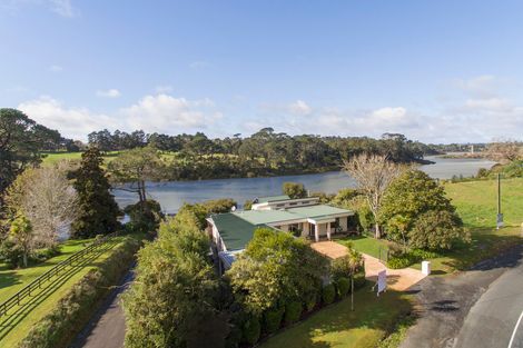 Photo of property in 33 Elliot Street, Riverhead, 0820