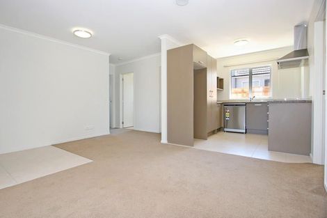 Photo of property in 58 Kenderdine Road, Papatoetoe, Auckland, 2025