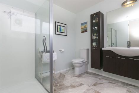 Photo of property in 7b Shortland Street, Khandallah, Wellington, 6035