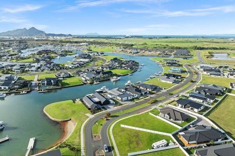 Photo of property in 20 Maturiki Drive, One Tree Point, 0118