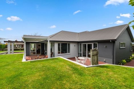 Photo of property in 22 Great West Road, Matipo Heights, Rotorua, 3015