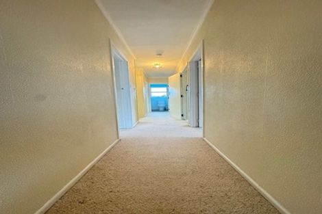 Photo of property in 18 Tomlinson Street, Hillpark, Auckland, 2102