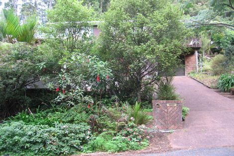 Photo of property in 28 Valley Road, Titirangi, Auckland, 0604