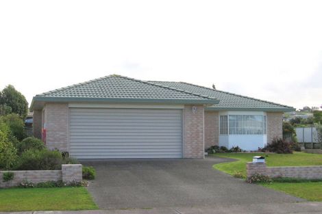 Photo of property in 55 Lakeside Drive, Orewa, 0931