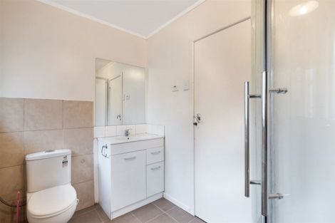 Photo of property in 2 Marne Road, Papakura, 2110