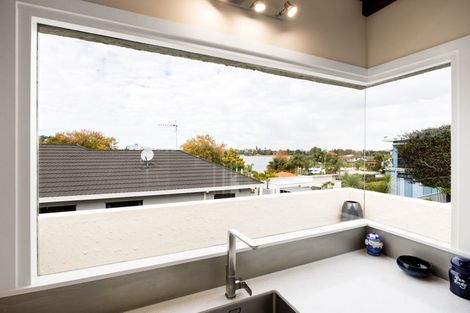 Photo of property in 6 Fowlers Avenue, Frankton, Hamilton, 3204