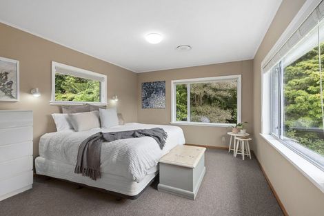 Photo of property in 52 Chester Road, Tawa, Wellington, 5028