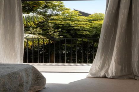 Photo of property in 1/60 Milford Road, Milford, Auckland, 0620