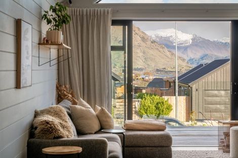 Photo of property in 60 Farrant Drive, Wanaka, 9305