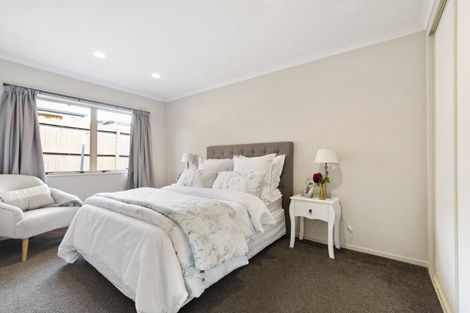 Photo of property in 37 Milson Drive, Papakura, 2110