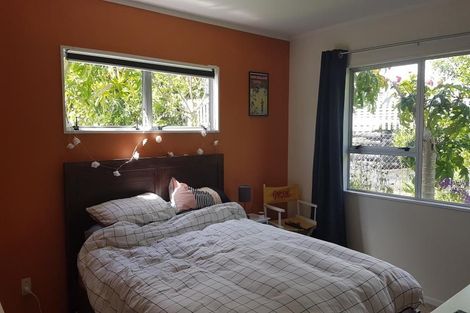 Photo of property in 43 Raumati Crescent, Onerahi, Whangarei, 0110