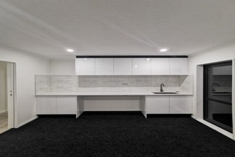 Photo of property in 2a Elizabeth Avenue, Papatoetoe, Auckland, 2025