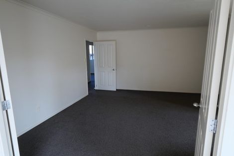 Photo of property in 18 Les Marston Place, Pukekohe, 2120